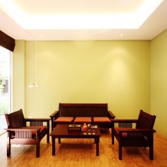 Отель Feung Nakorn Balcony Rooms & Cafe Бангкок спа