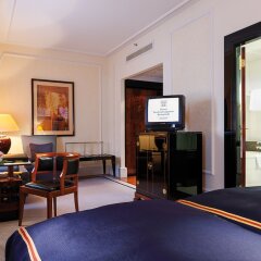 Отель Taschenbergpalais Kempinski Германия, Дрезден - 6 отзывов об отеле, цены и фото номеров - забронировать отель Taschenbergpalais Kempinski онлайн удобства в номере фото 2