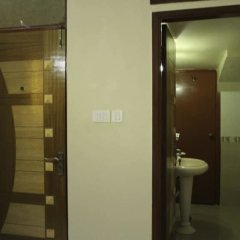 Kehkashan accomodation in Karachi, Pakistan from 77$, photos, reviews - zenhotels.com bathroom photo 3