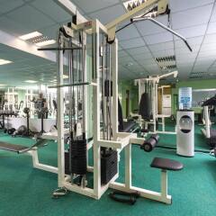 Kontakt Wellness Hotel фитнесс-зал
