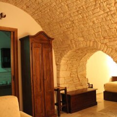 Отель Trulli Pietradimora B&B Альберобелло комната для гостей фото 5