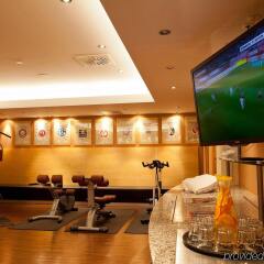 NOVINA HOTEL Südwestpark Nürnberg фитнесс-зал