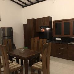 Отель Yoho Elephant Villa Galle Guest House в номере