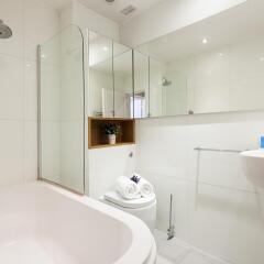 Отель 1Br - South Kensington - St01 - Rgb 82563 ванная фото 2