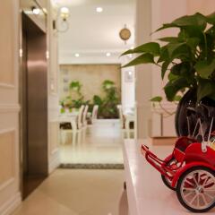 Calypso Suites Hotel интерьер отеля