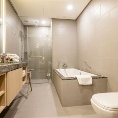 Отель 188 Serviced Suites & Shortstay Apartments Малайзия, Куала-Лумпур - отзывы, цены и фото номеров - забронировать отель 188 Serviced Suites & Shortstay Apartments онлайн ванная фото 2