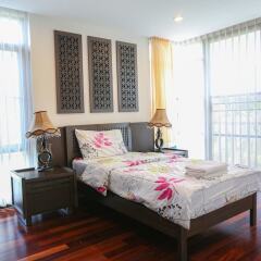 Отель 4 BR Private Villa in V49 Pattaya w/ Village Pool Паттайя комната для гостей фото 5