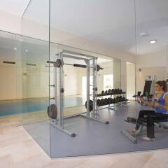 Отель St. Nicolas Elegant Residence фитнесс-зал