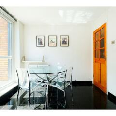 Отель Spacious & Chic Central London Flat for 4 в номере фото 2
