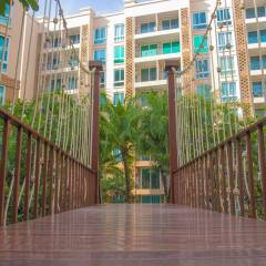 Апартаменты Atlantis Resort Apartments Pattaya балкон