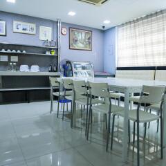 Отель OYO Rooms Jalan Petaling Малайзия, Куала-Лумпур - отзывы, цены и фото номеров - забронировать отель OYO Rooms Jalan Petaling онлайн питание