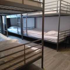 IM Easy Housing Hostel Прага бассейн