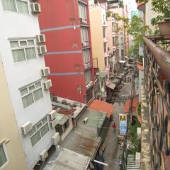 Bee Saigon Hotel балкон