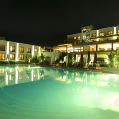 Отель Ramada Resort Bodrum бассейн