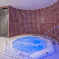 Clarion Collection Harte & Garter Hotel & Spa бассейн
