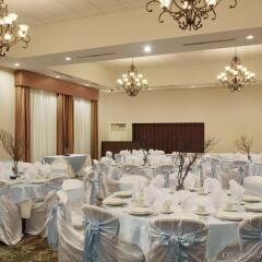 Отель Comfort Suites Cicero