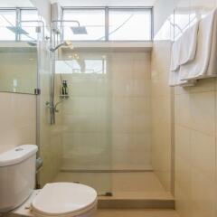 Отель Asoke Residence Sukhumvit Бангкок ванная фото 2