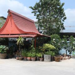 Отель Pa Chalermchai Guesthouse Бангкок фото 2