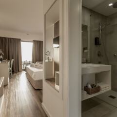 Отель Caloura Hotel Resort Португалия, Агуа-де-Пау - 3 отзыва об отеле, цены и фото номеров - забронировать отель Caloura Hotel Resort онлайн ванная фото 2
