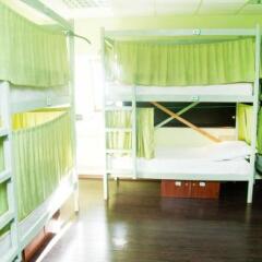 Гостиница Zakhodi Hostel Na Belorusskoy в Москве 4 отзыва об отеле, цены и фото номеров - забронировать гостиницу Zakhodi Hostel Na Belorusskoy онлайн Москва балкон