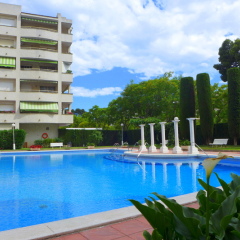 Отель Apartamentos Decathlon Maraton Penthalon Испания, Салоу - отзывы, цены и фото номеров - забронировать отель Apartamentos Decathlon Maraton Penthalon онлайн бассейн фото 3