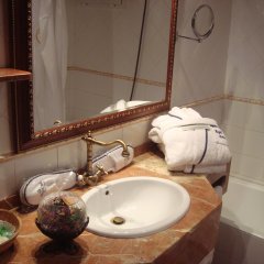 Отель Rigat Park & Spa Hotel Испания, Льорет-де-Мар - отзывы, цены и фото номеров - забронировать отель Rigat Park & Spa Hotel онлайн ванная