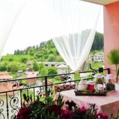 Отель Holiday Home Kalina Болгария, Чепеларе - отзывы, цены и фото номеров - забронировать отель Holiday Home Kalina онлайн балкон