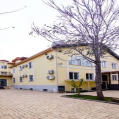 Отель Soluxe Bishkek Бишкек вид на фасад