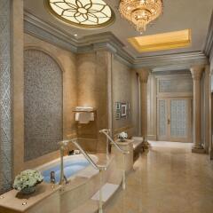 Отель Emirates Palace Abu Dhabi сауна