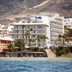 Las Arenas Hotel пляж