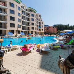 Апартаменты Two Bedroom Apartment with Kitchen бассейн фото 2