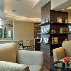 The Narathiwas Hotel & Residence Sathorn Bangkok развлечения