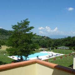 Отель Agriturismo Fattoria Di Gragnone Ареццо балкон