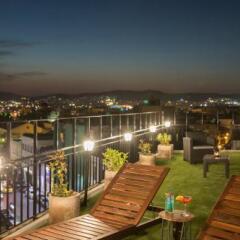 Отель The Athens Edition Luxury Suites Греция, Афины - отзывы, цены и фото номеров - забронировать отель The Athens Edition Luxury Suites онлайн балкон