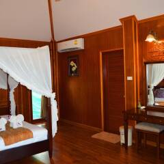 Отель Sayang Beach Resort Koh Lanta сейф в номере