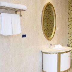Отель Hai Tian Yi Se Hotel - Xiamen Китай, Сямынь - отзывы, цены и фото номеров - забронировать отель Hai Tian Yi Se Hotel - Xiamen онлайн ванная фото 2
