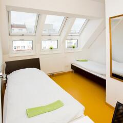 a&t Holiday Hostel комната для гостей фото 5