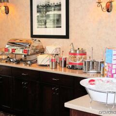 Отель Hampton Inn & Suites Springdale питание фото 2