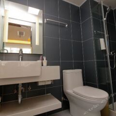 Отель Hanting Express (Xi'an Fengdong New City Houweizhai) Китай, Сиань - отзывы, цены и фото номеров - забронировать отель Hanting Express (Xi'an Fengdong New City Houweizhai) онлайн ванная