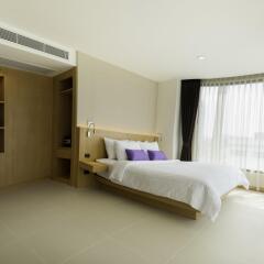 Отель The Lunar Patong 3* Люкс с различными типами кроватей