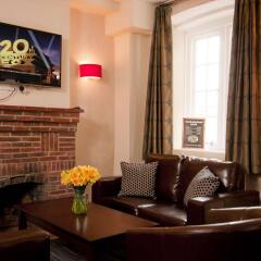 Отель YHA South Downs комната для гостей