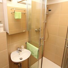 Отель Checkvienna – Apartment Friedrich-Kaiser-Gasse Австрия, Вена - отзывы, цены и фото номеров - забронировать отель Checkvienna – Apartment Friedrich-Kaiser-Gasse онлайн ванная