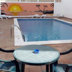 Отель Hostal Horizonte Испания, Сан-Антони-де-Портмань - 1 отзыв об отеле, цены и фото номеров - забронировать отель Hostal Horizonte онлайн бассейн
