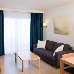 Отель Aparthotel Fontanellas Playa Испания, Плайя-де-Пальма - 2 отзыва об отеле, цены и фото номеров - забронировать отель Aparthotel Fontanellas Playa онлайн комната для гостей