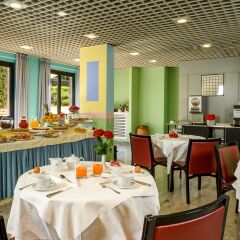 Отель Albornoz Palace Hotel Spoleto Италия, Сполето - отзывы, цены и фото номеров - забронировать отель Albornoz Palace Hotel Spoleto онлайн питание фото 2