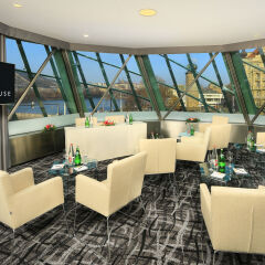 Dancing House Hotel Прага с домашними животными