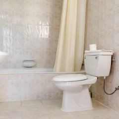 Kings Hotel in Paphos, Cyprus from 57$, photos, reviews - zenhotels.com bathroom photo 2