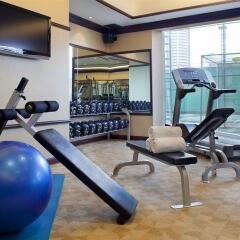 Отель Holiday Inn Bangkok Silom фитнесс-зал