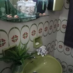 Отель Top floor cozy apartment near the beach Греция, Вари-Вула-Вулиагмени - отзывы, цены и фото номеров - забронировать отель Top floor cozy apartment near the beach онлайн ванная фото 2