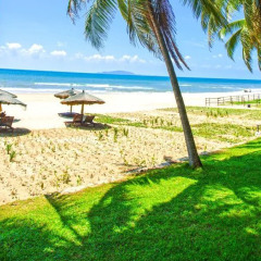 Отель Palm Beach Resort&Spa Sanya пляж